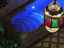 Riad Layalina