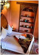Riad Layalina