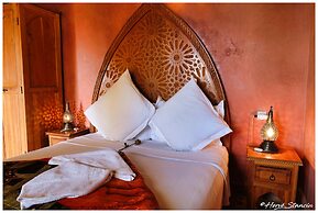 Riad Layalina
