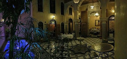 Riad Layalina