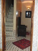 Riad Layalina