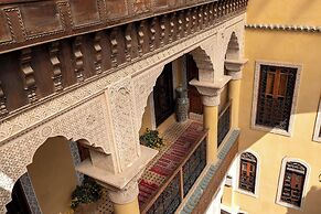 Riad Layalina