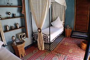 Riad Layalina