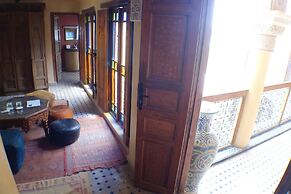 Riad Layalina