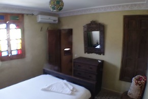 Riad Layalina