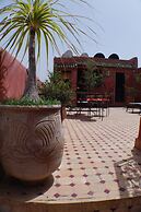 Riad Layalina