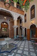 Riad Layalina