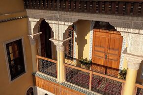 Riad Layalina