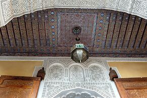 Riad Layalina
