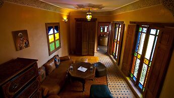 Riad Layalina