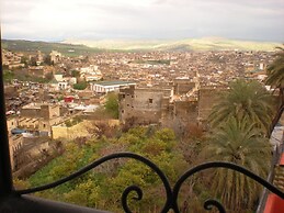 Riad Layalina