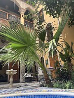 Riad Layalina