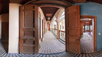 Riad Layalina