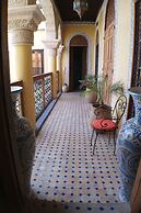 Riad Layalina