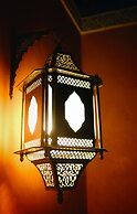 Riad Layalina