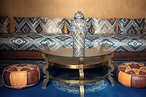 Riad Layalina