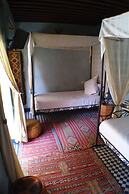 Riad Layalina