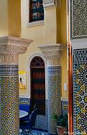 Riad Layalina