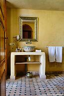 Riad Layalina