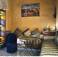 Riad Layalina