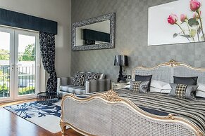 Windermere Suites