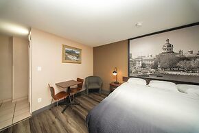 Super 8 by Wyndham Kingston