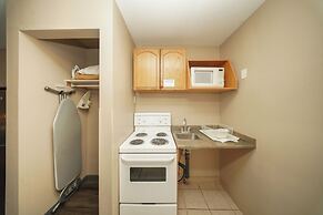 Super 8 by Wyndham Kingston