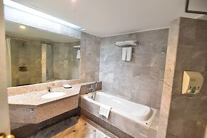 Thumrin Thana Hotel