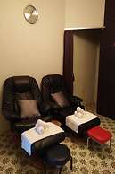Thumrin Thana Hotel