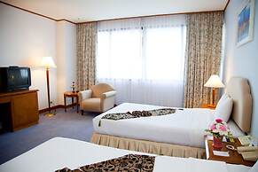 Thumrin Thana Hotel