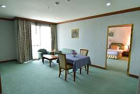Thumrin Thana Hotel