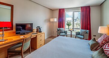 Pembroke Hotel