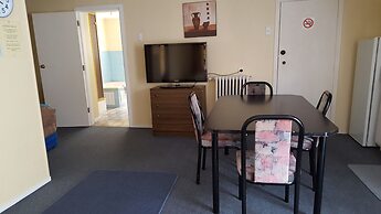Ace Motor Lodge