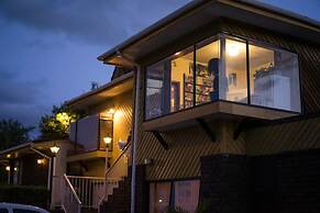 Ace Motor Lodge
