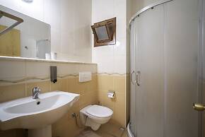 Fora Apart Hotel