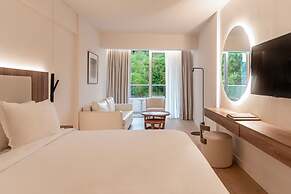 Grecian Sands Hotel
