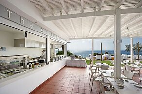 Grecian Sands Hotel