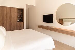 Grecian Sands Hotel
