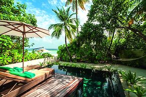 Constance Moofushi All Inclusive