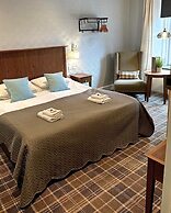 Nithsdale Hotel