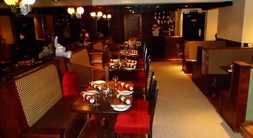 Nithsdale Hotel