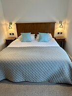 Nithsdale Hotel