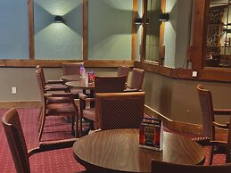 Lacombe Motor Inn