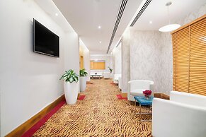 Golden Sands Hotel & Residences