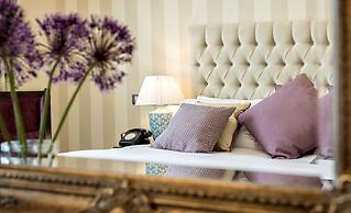 The Wyatt Hotel