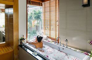 Ayara Kamala Resort & Spa