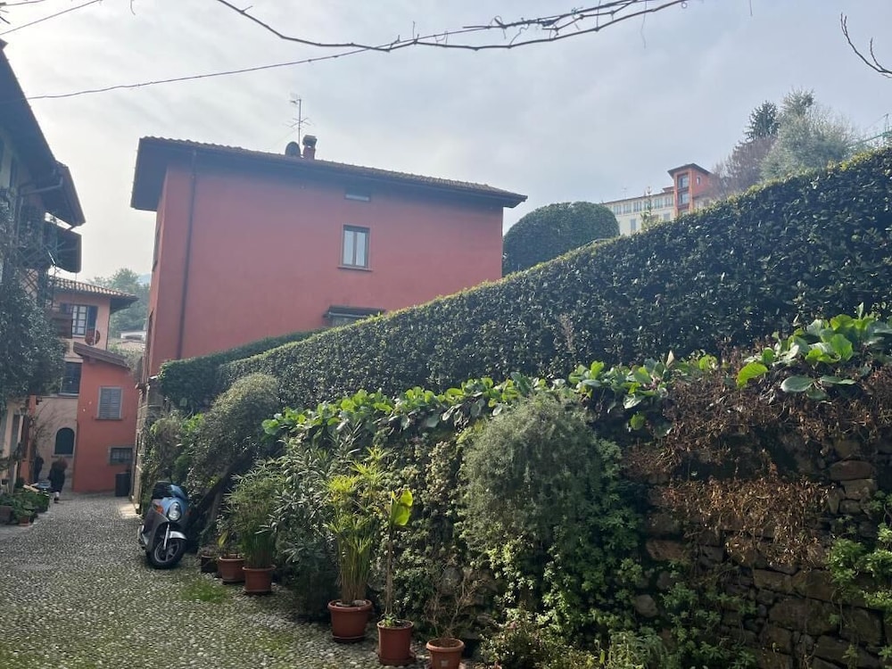 Miralago B&B and Apartments