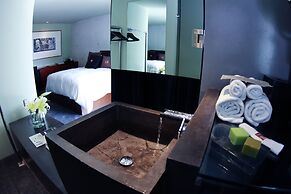 Hotel Demetria