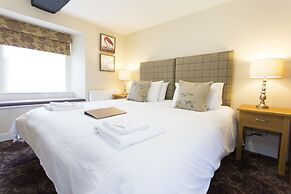 George Hotel