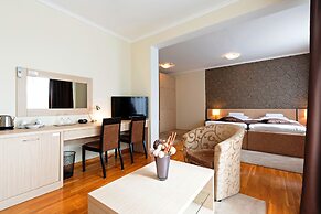 Nevski Hotel